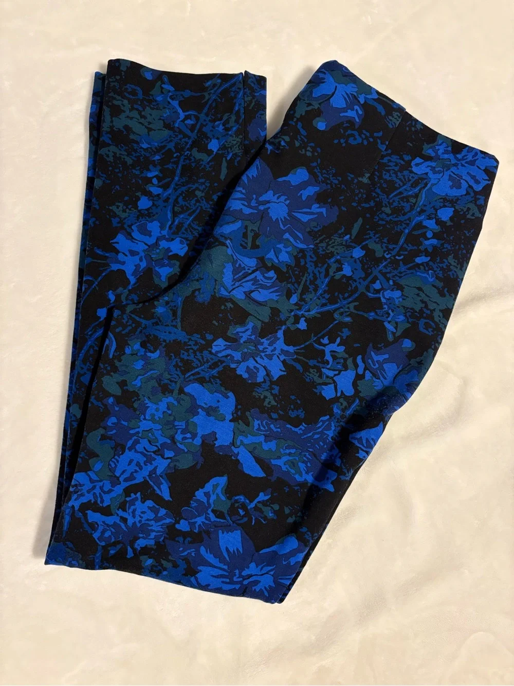 Chico's vibrant Blue Size 1.5 (Approx. US 10-12 / Medium-Large) stretch pants‎